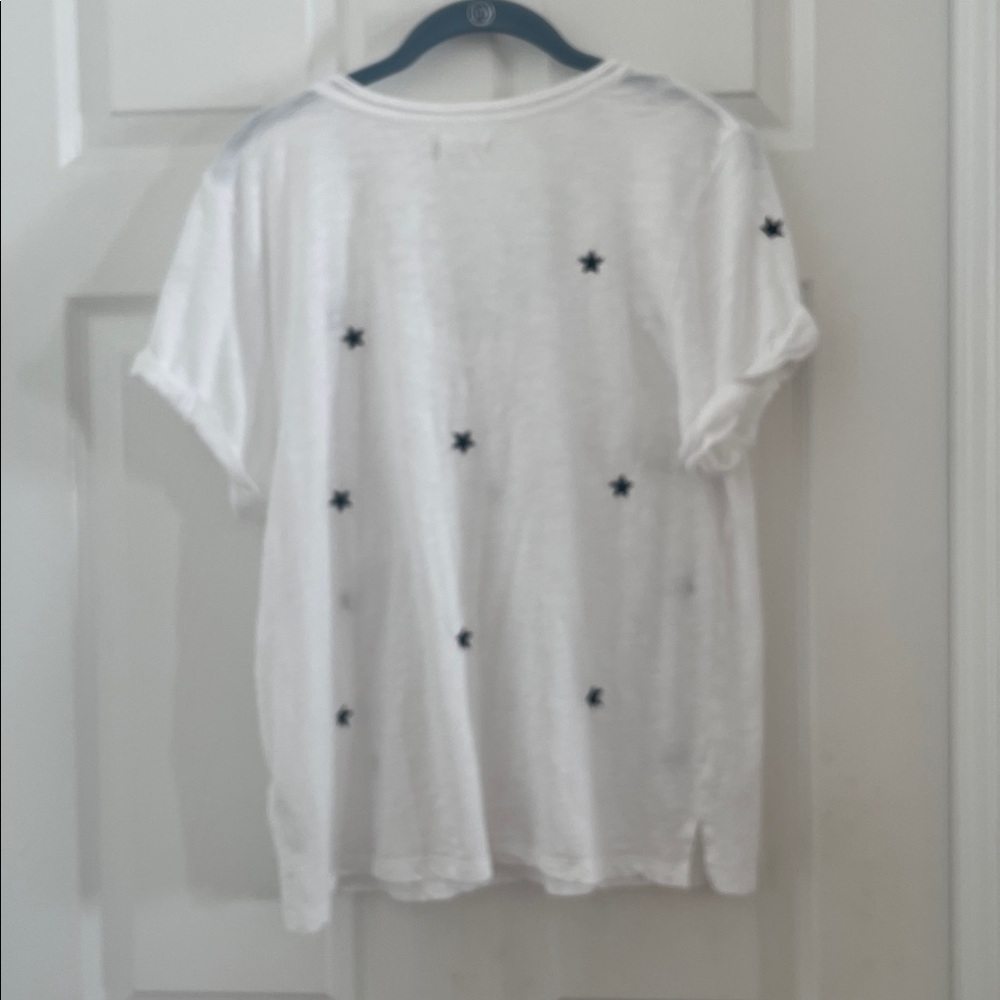 The Quinn V-Neck Tee by Pilcro - Picture 10 of 16